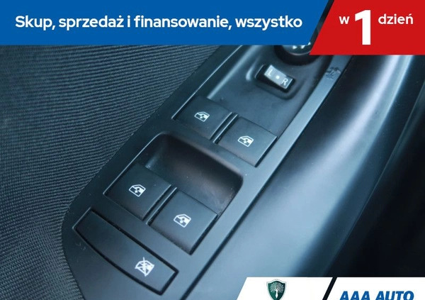 Opel Astra cena 48000 przebieg: 161274, rok produkcji 2017 z Białogard małe 211